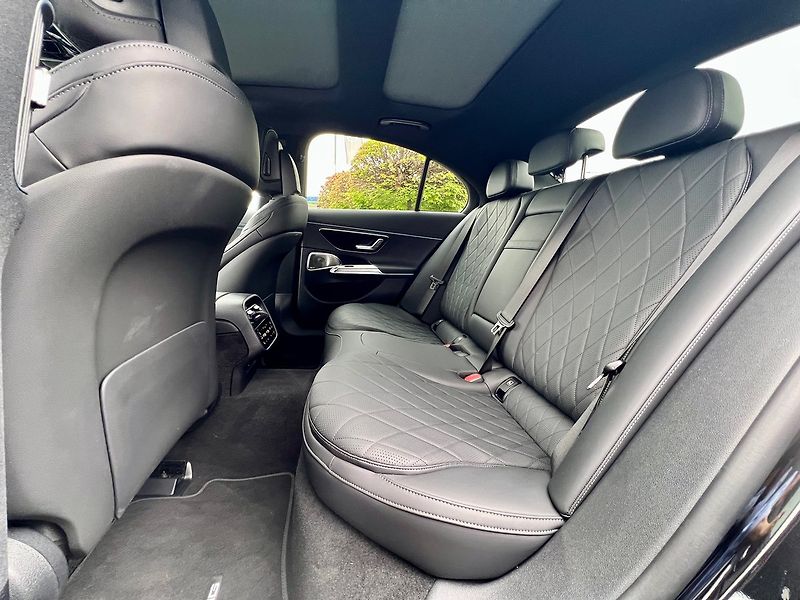Mercedes-Benz Třídy E (2025) 450 d 4MATIC Linie AMG - fotka 10 z 31