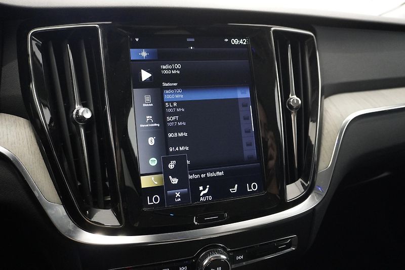 Volvo V60 2,0 D4 POLESTAR INSCRIPTION - fotka 26 z 35