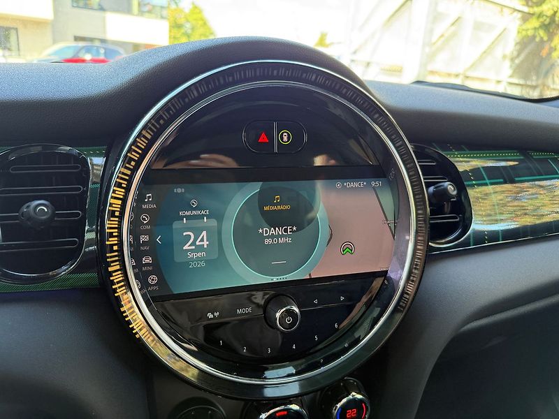 Mini Cooper SE 135kW ACC / Edice Mosaert - fotka 16 z 34