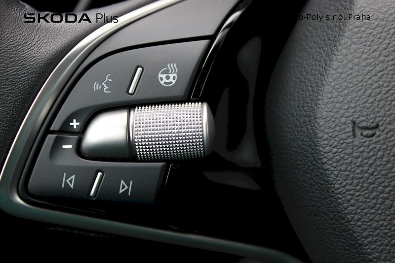 Škoda Octavia (2024) Combi Top Selection 1.5 TSI 11 - fotka 11 z 25