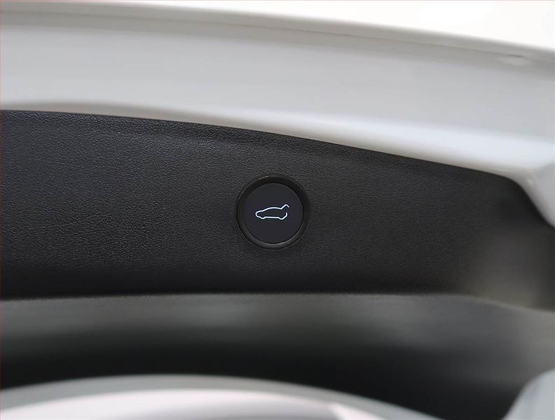 Tesla Model 3 (2023) Long Range 4WD 79kWh, SoH 95% - fotka 29 z 32