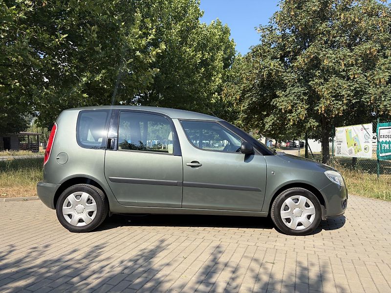 Škoda Roomster 1.6 Comfort AUTOMAT - fotka 12 z 27