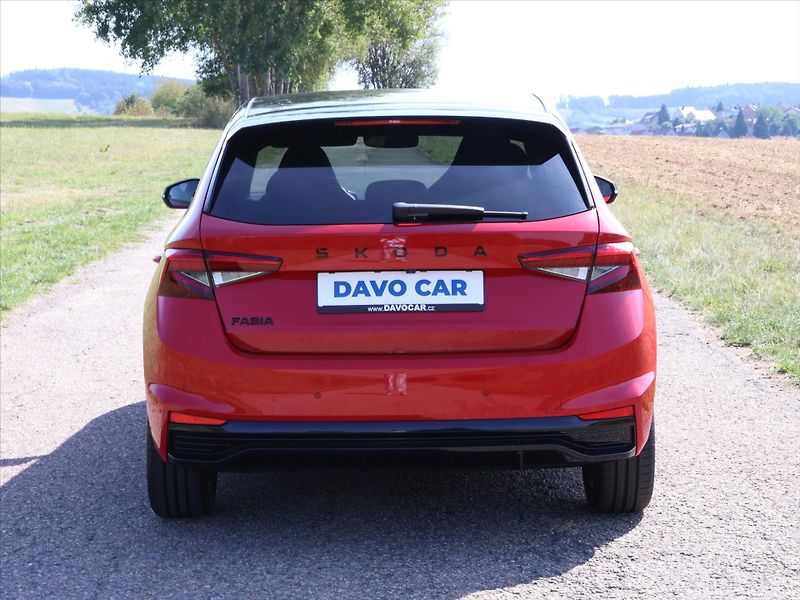 Škoda Fabia 1,0 TSI 85kW CZ Monte Carlo - fotka 6 z 31