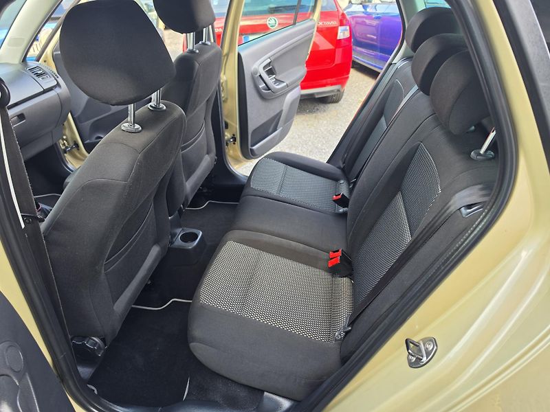 Škoda Fabia 1.2 TSI Scout  - fotka 10 z 25