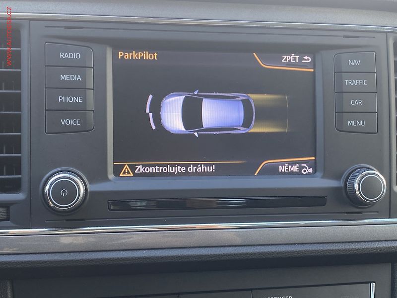 Seat Leon (2014) 1.4 TSi, FR, LED, navi - fotka 17 z 17