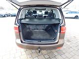 Volkswagen Touran (2012) 2.0 TDi Webasto - náhled 19