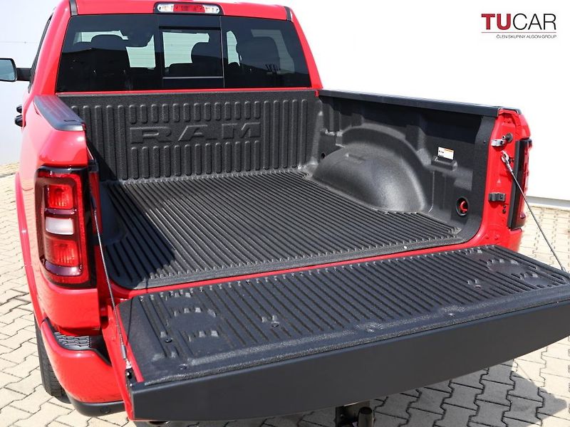 Dodge RAM (2025) 1500 BigHorn 3.0 TwinTurbo - fotka 7 z 41
