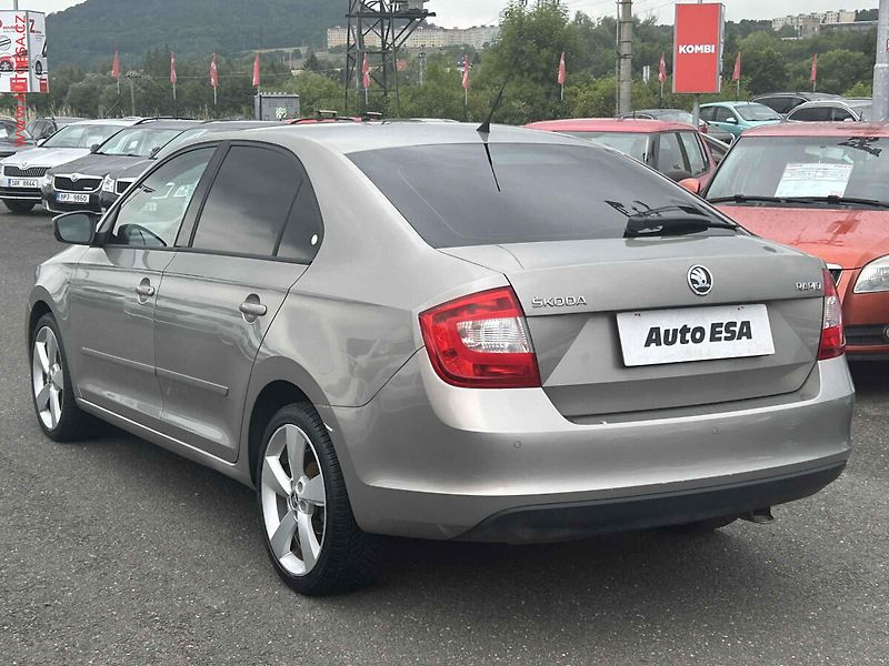 Škoda Rapid (2013) 1.2 TSI, ČR - fotka 6 z 17