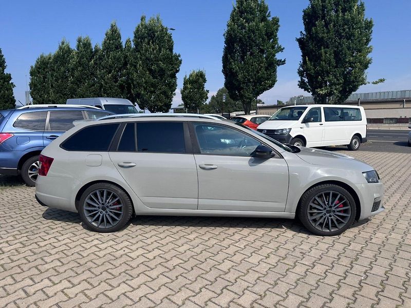 Škoda Octavia (2013) RS 2,0 TDI 135 KW DSG - fotka 7 z 47