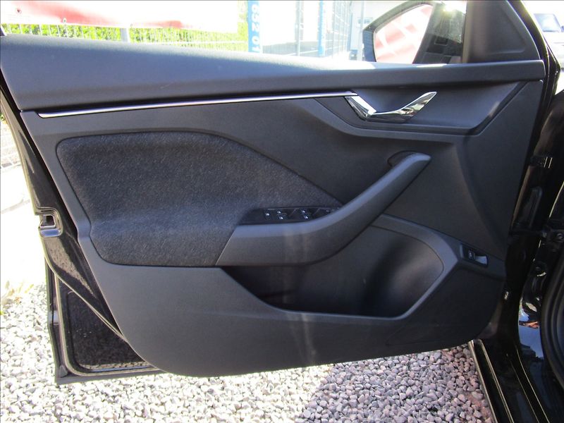 Škoda Scala 1.0TSi  130 Let Premium, 1. ma - fotka 16 z 43