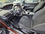 Peugeot 3008 (2018) 1.2 PT 130MOTOR NAJETO 65000KM - náhled 9