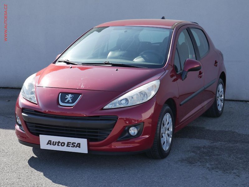 Peugeot 207 (2010) 1.4i, ČR, AC - fotka 3 z 14