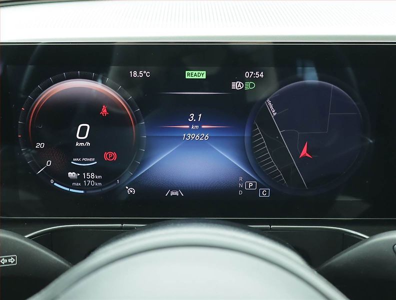 Mercedes-Benz EQC (2021) 400 4MATIC, SoH 97% - fotka 11 z 21