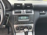 Mercedes-Benz Třídy C 5,5 V8 270 Kw C 55 AMG automat - náhled 22