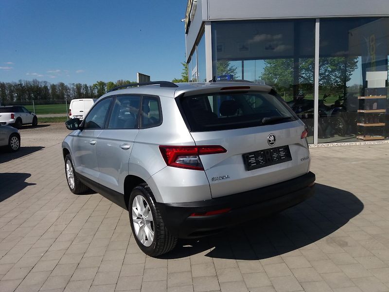 Škoda Karoq 1.6TDi,DSG,LED,NAVI.! - fotka 6 z 24