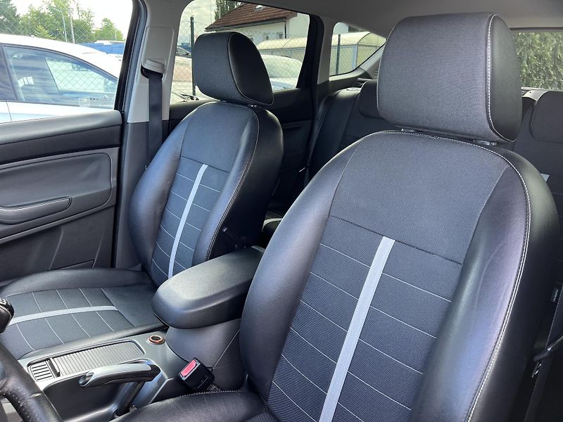 Ford Kuga 2.0TDCi 4x4 TEMPOMAT KLIMA ALU - fotka 10 z 40