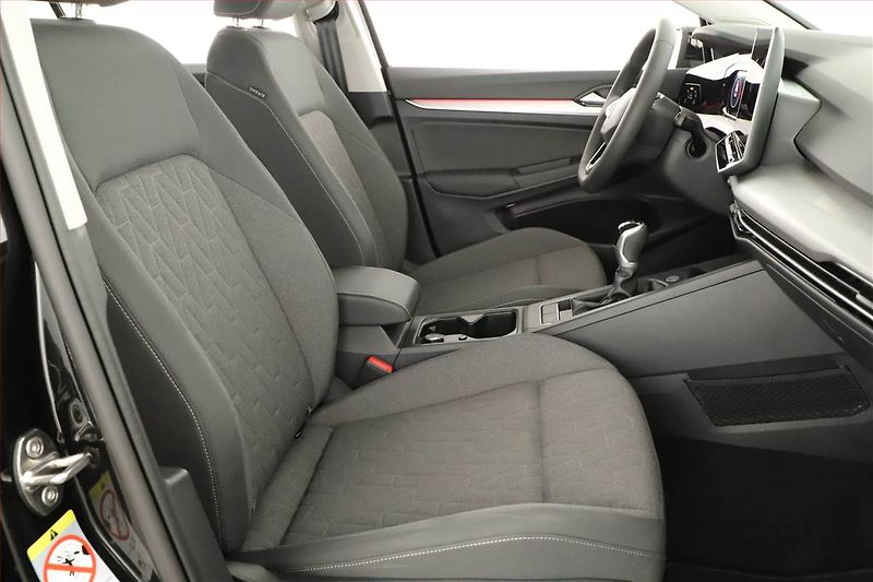Volkswagen Golf (2026) 1.5 TSI - fotka 7 z 20