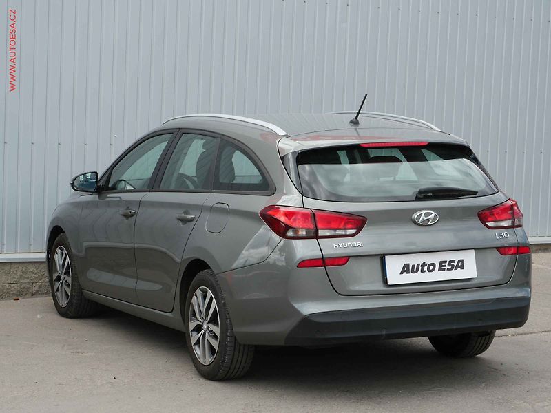 Hyundai i30 (2019) 1.6CRDi, 2.maj,ČR, AC, tempo - fotka 6 z 20