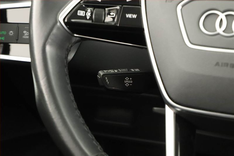 Audi A6 (2022) 45 TFSI - fotka 12 z 20