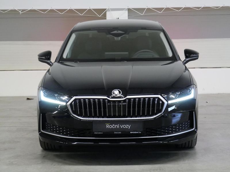 Škoda Superb - fotka 4 z 29