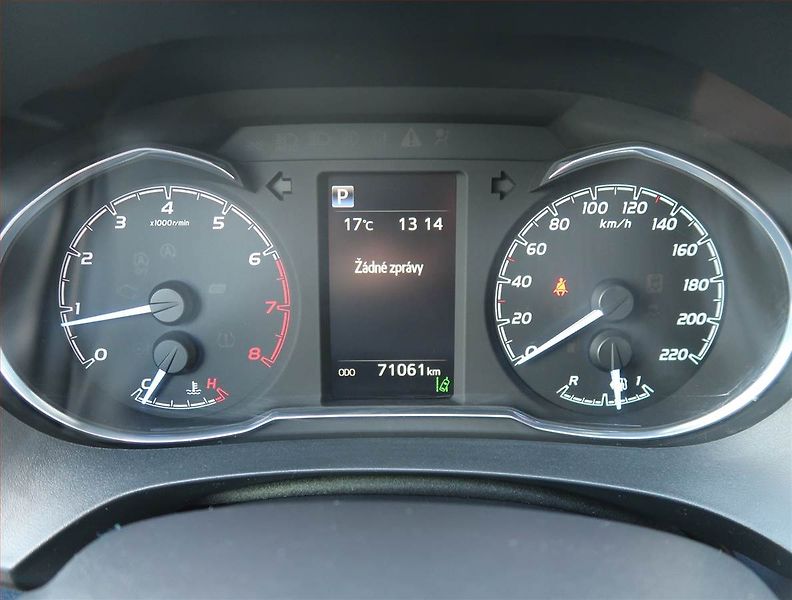 Toyota Yaris (2020) 1.5 Dual VVT-i, Automat - fotka 11 z 14