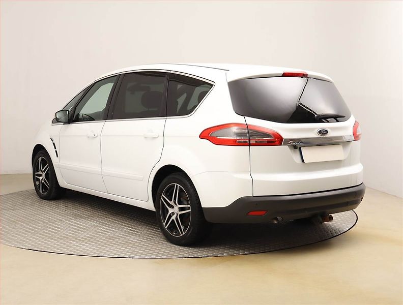 Ford S-MAX (2012) 2.0 TDCi, 7 míst, Tempomat - fotka 4 z 22