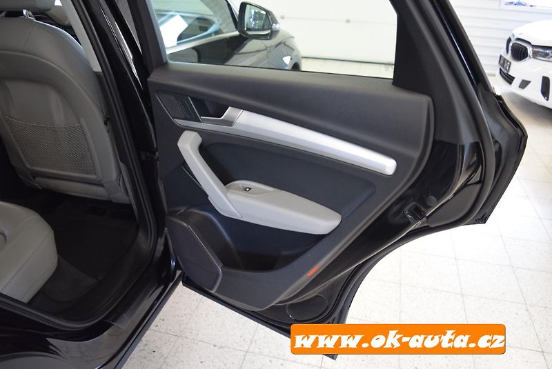 Audi Q5 2.0 TDI QUATTRO PRAV.SERVIS - fotka 23 z 60