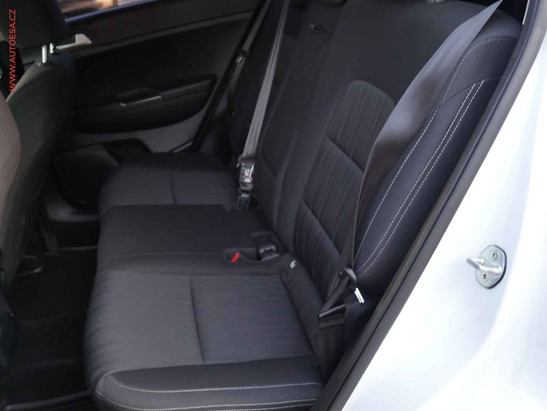 Kia Sportage (2019) 1.6GDi, ČR, servis.kniha, AC - fotka 10 z 16