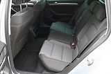 Volkswagen Passat 2,0 TDI 110kW DSG Business Zár - náhled 14