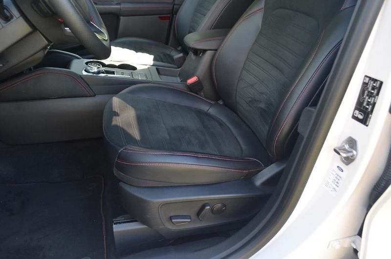 Ford Kuga (2020) ST Line X - fotka 25 z 42