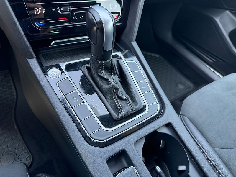 Volkswagen Arteon Shooting Brake R-line  2,0TDI 147kW Tažné Zár - fotka 8 z 17