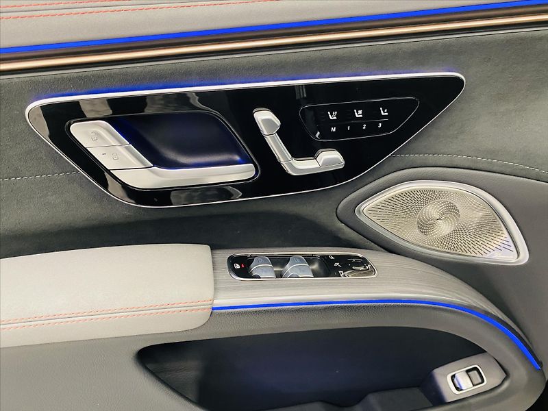 Mercedes-Benz EQS 53 4MATIC+ AMG 118 kWh - fotka 12 z 30