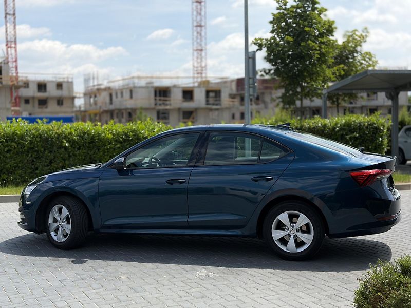 Škoda Octavia (2020) 1.5 tsi 110 kw/manual  - fotka 2 z 16