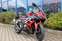QJ Motor SRK 125 R (2025) NOVINKA 2025 SKLADEM - fotografie inzerátu