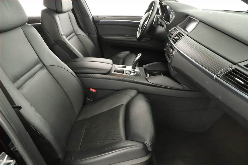 BMW X6 (2013) M Paket xDrive40d - fotka 3 z 12