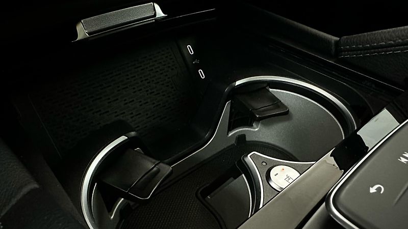 Mercedes-Benz GLS 450 d / 4 MATIC - fotka 46 z 69