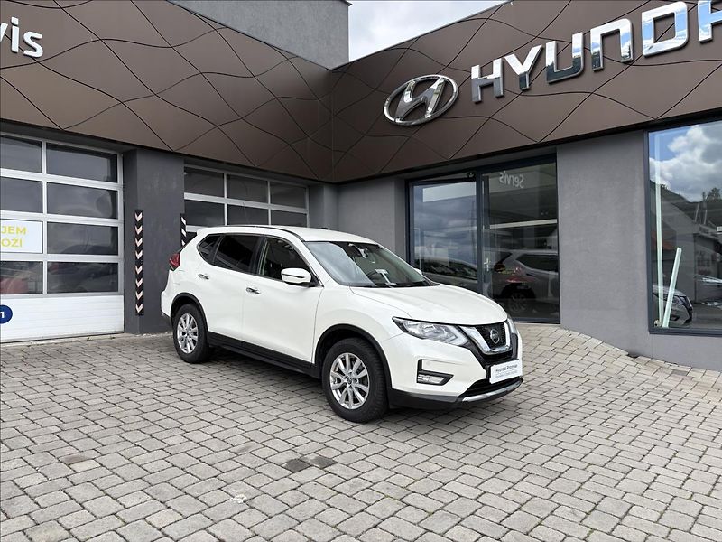 Nissan X-Trail 2,0 Xtronic 4x4 Acenta - fotka 16 z 19