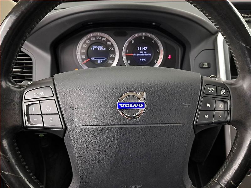 Volvo XC60 (2009) D5, 4X4, Serv.kniha, Navi - fotka 15 z 18