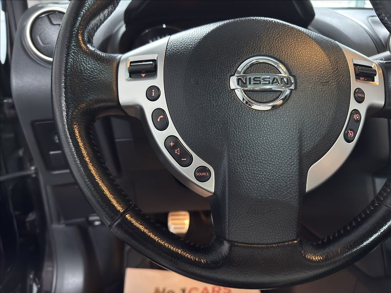 Nissan Qashqai 2,0   dCi PANO XENON KŮŽE NAVI - fotka 11 z 45