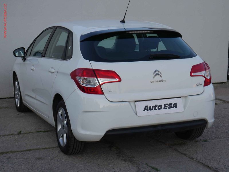 Citroën C4 (2013) 1.6 i - fotka 4 z 15