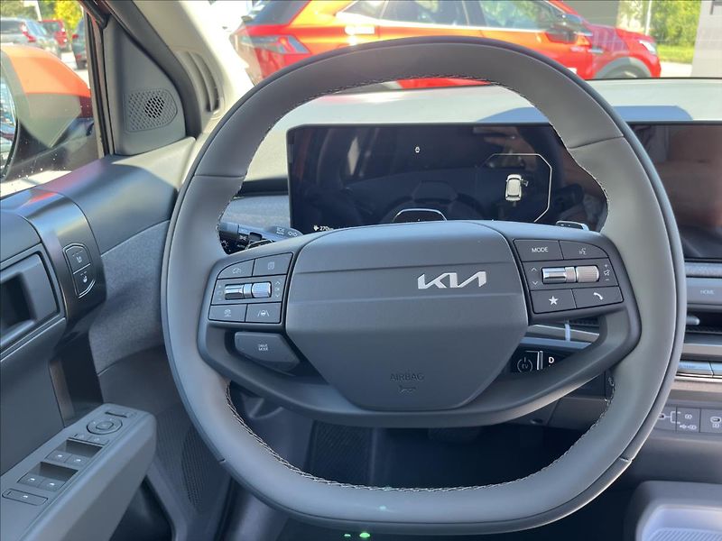 Kia EV3 (2026) 150 KW + 81,4 KWH V2L  EARTH - fotka 18 z 24