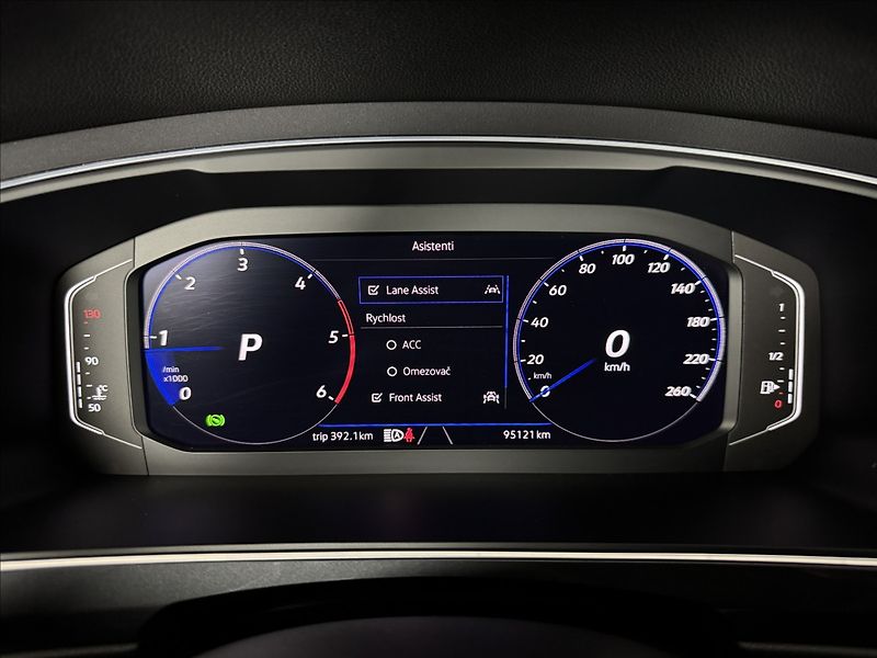 Volkswagen Tiguan Allspace 2,0 TDi  DSG 4x4 R-Line Matrix - fotka 19 z 45