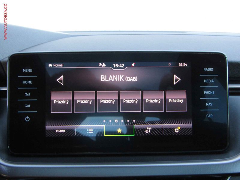 Škoda Kamiq (2020) 1.0 TSi, Style, DSG, navi - fotka 17 z 22
