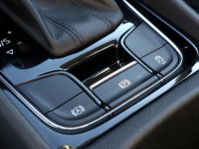 Škoda Kodiaq 2,0 TDI 147kW 4x4 DSG L&K DPH - fotka 34 z 44