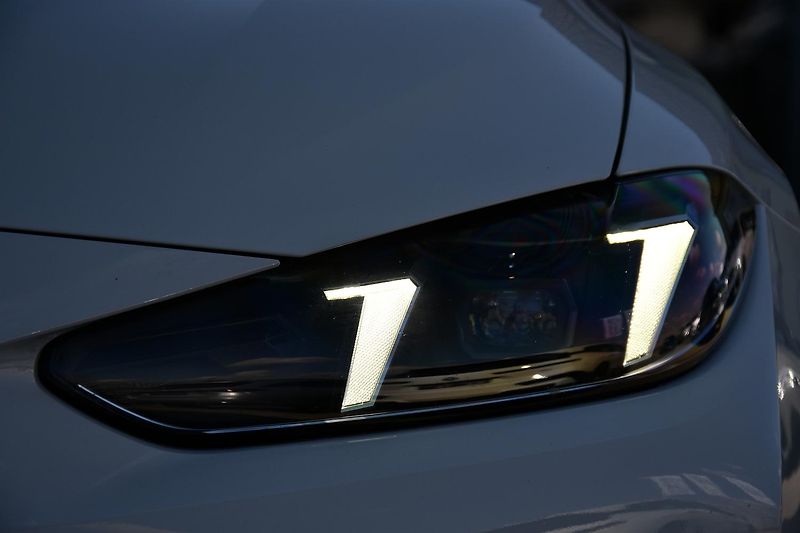 BMW i4 eDrive35 FACELIFT 3L-ZÁRUKA 1M - fotka 44 z 45