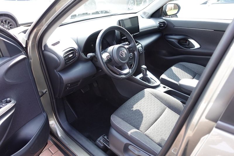 Toyota Yaris Cross 1.5TNGA 125 - 1 CVT Comfort Te - fotka 11 z 31
