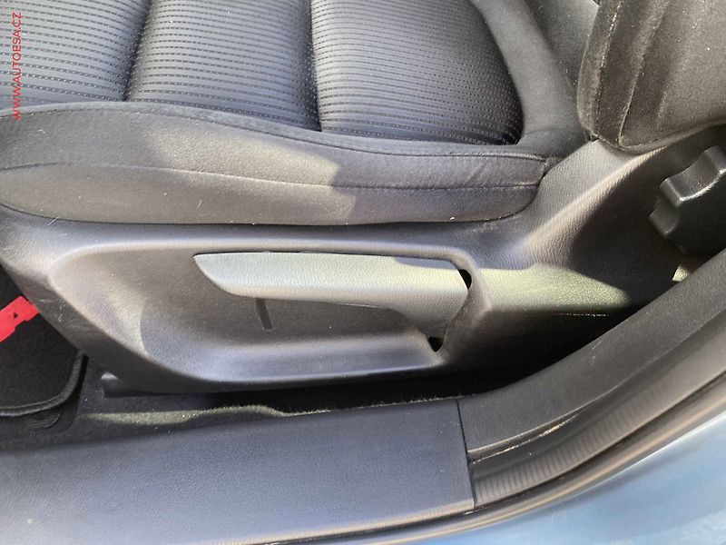 Mazda 6 (2014) 2.0i, Bixen, navi, +ALU - fotka 14 z 20
