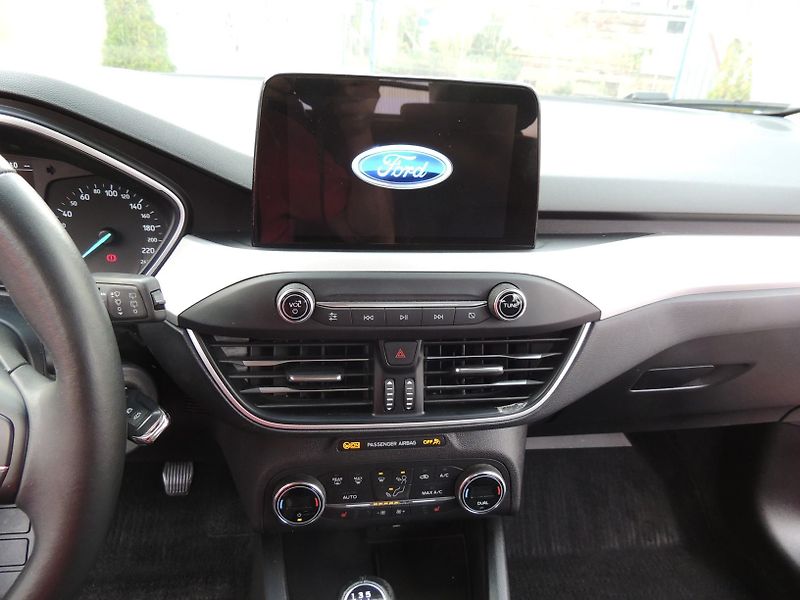 Ford Focus (2020) Combi 1.0i,92kw,ČR,1.majitel - fotka 21 z 44