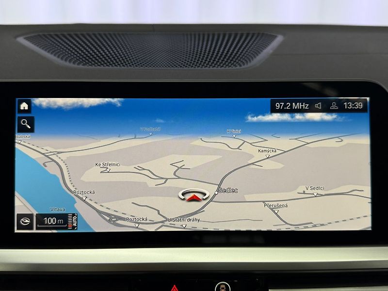 BMW Řada 3 320d xDrive AT LUXURY LINE, PA - fotka 14 z 29