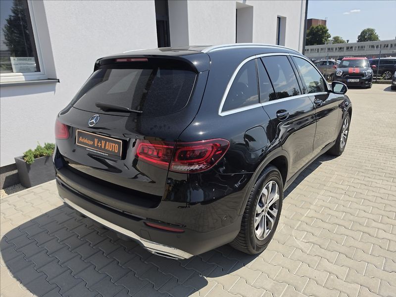 Mercedes-Benz GLC 2,0 CRDi 200D 4MATIC NAVI KAME - fotka 6 z 41